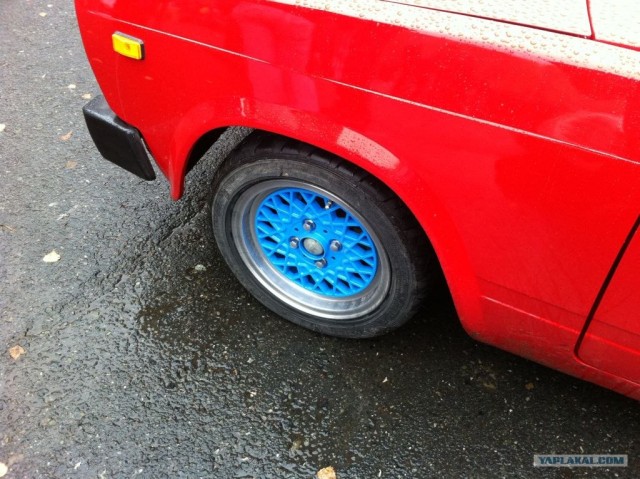 Ухоженная машина и владелец с прямыми руками