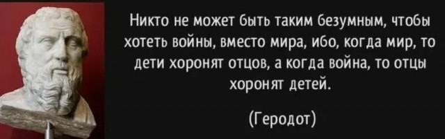 На Крымском мосту перекрыто движение и отключено освещение в связи с мерами безопасности из-за атаки украинских дронов.