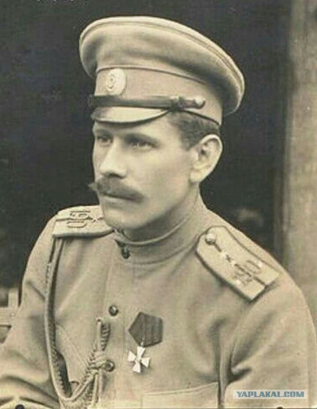 Злой рок автора «12 стульев» Евгения Петрова