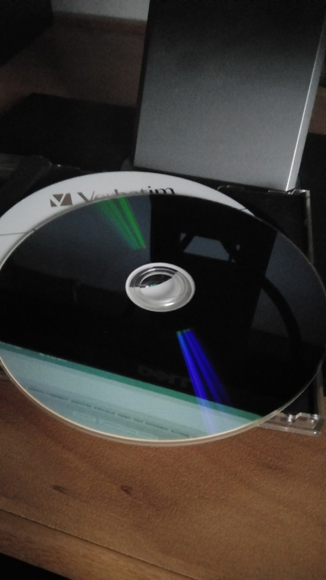 У кого сколько отходили HDD и были ли они качественные