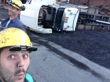 Их лица - это нечто.