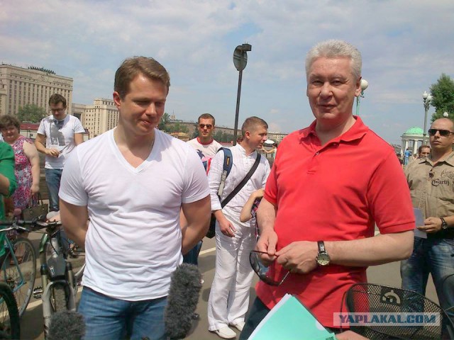 Жители домов объявили войну водителю, снимавшему