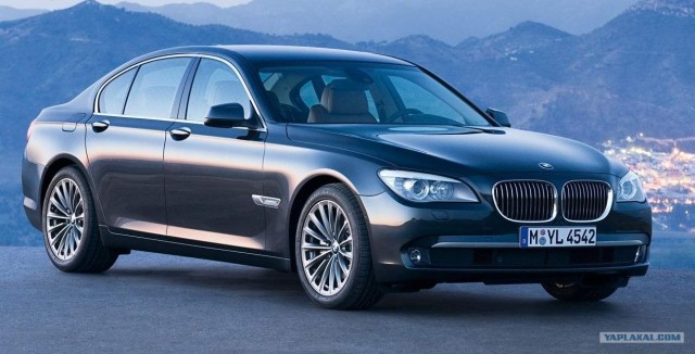 Новая "семёрка" Bmw (5 фото)