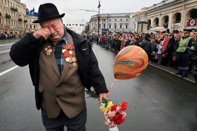 100 честных фотографий России, которые вы никогда не увидите на открытках от уличного фотографа Александра Петросяна