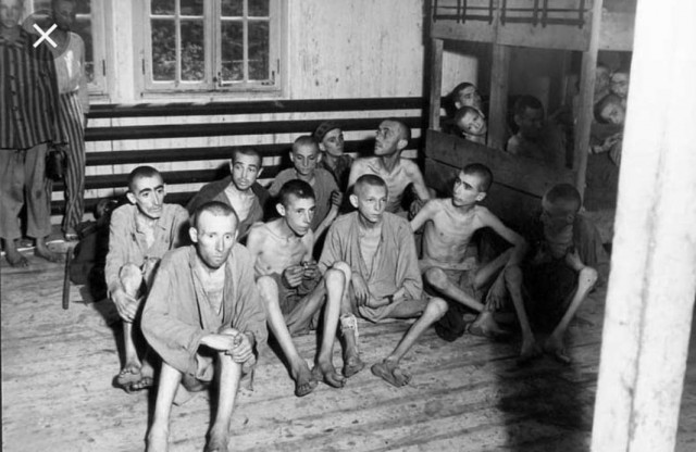 Суровые годы уходят. Борьбы за свободу страны. За ними другие приходят. Они будут тоже трудны.