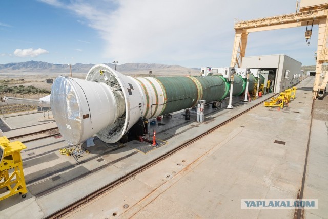 Испытания самого мощного в мире твердотопливного ускорителя.