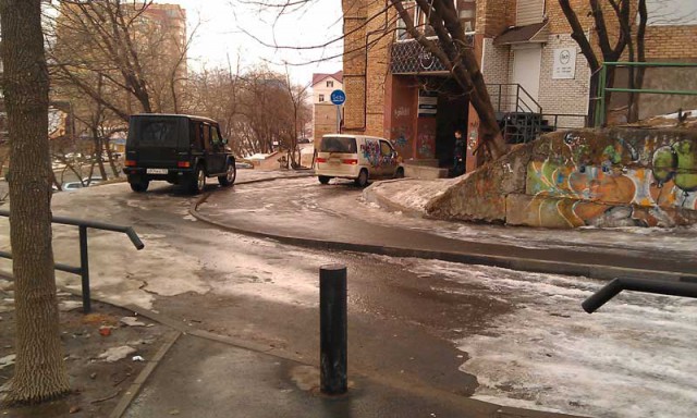 Водитель Крузера охотися за пенсионеркой