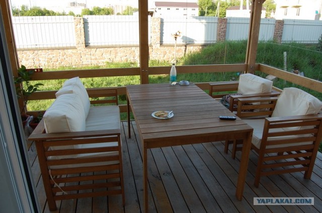 Литературное произведение о окне и руках