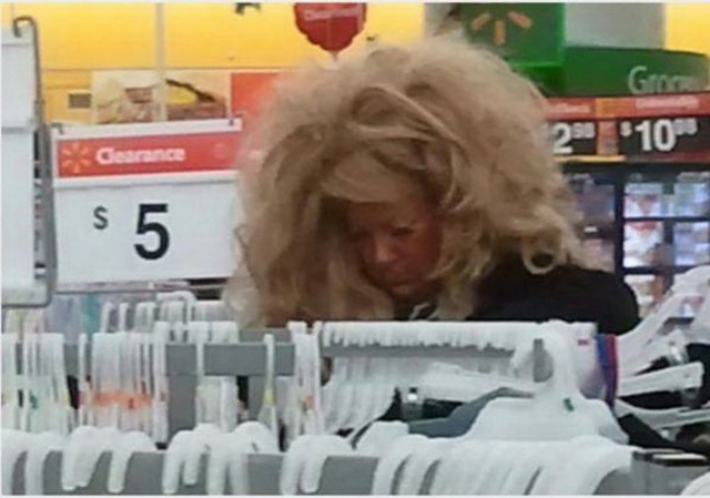 Странные люди из магазинов