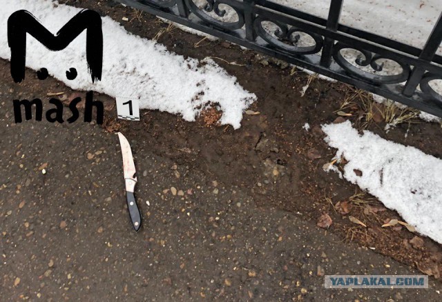 В Нижнекамске возле УВД мужчина зарезал полицейского