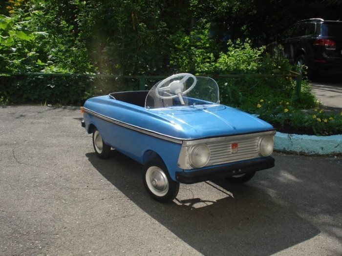 Топ-30 самых известных автомобилей из кино
