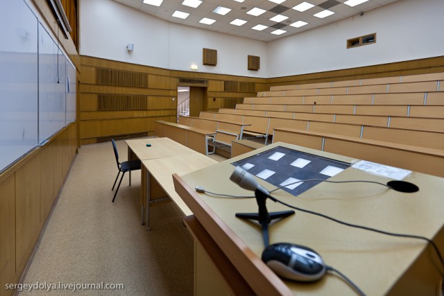 Лектор сфотографировал свои потоки студентов- люблю его! Пикабу