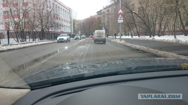 А как в вашем регионе убирают снег?