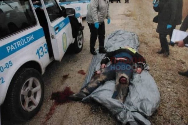 В Казахстане полицейский случайно убил напарника, протащив его с зажатой головой в двери