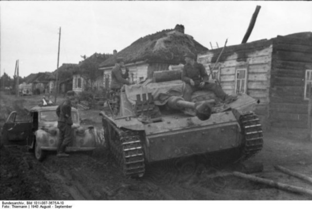 StuG III под кличкой "Гадюка", самая массовая в производстве с которой пришлось встретиться нашим дедам.