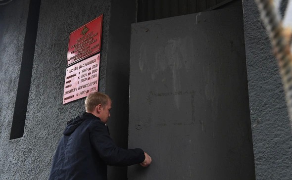 Путин поручил ставить граждан на учет без явки в военкомат