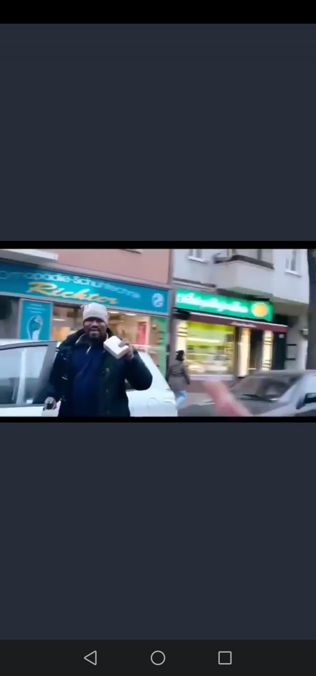 Он снова здесь