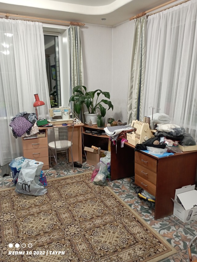 "Я хочу сделать куртку" и делает