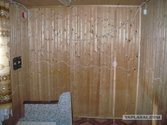 Бюджетный дачный домик из бытовки своими руками