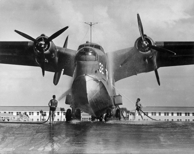 XX век в черно-белой фотографии. Авиация