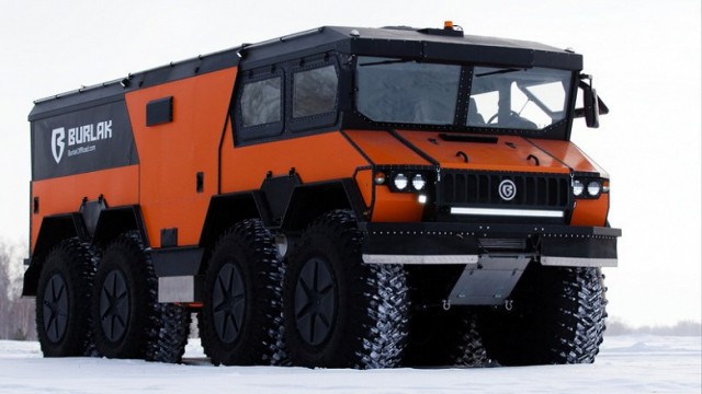 Так выглядит новый вездеход «Бурлак» – восьмиколёсный, с запасом хода 2500 км. Первое изображение