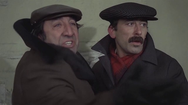 Полиция Москвы задержала банду тарелочниц
