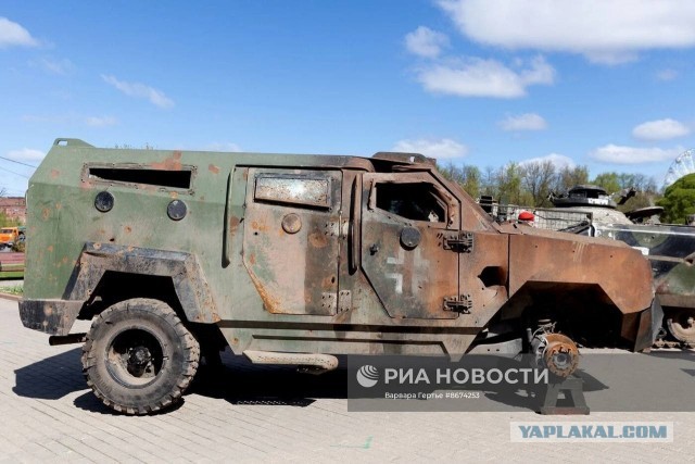 Выставка трофейной техники НАТО в Москве — издевательство России над Западом, — Daily Express
