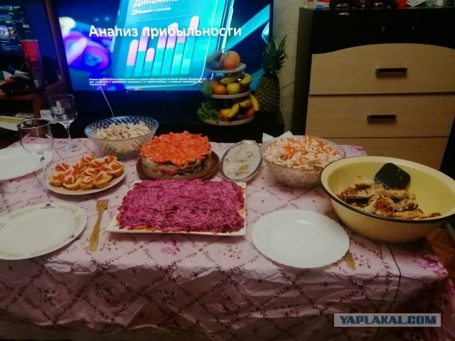 Какой стол, такой и стул!