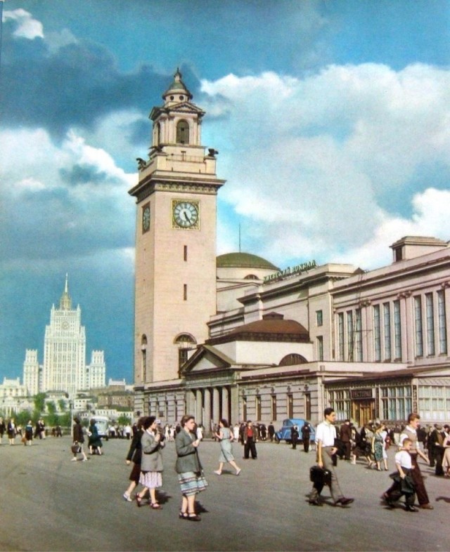 Москва и москвичи. Двадцатый век. 21.04.25