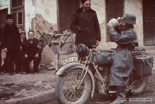 Фотографии второй мировой, многие цветные (фото)