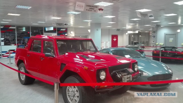 Lamborghini LM002: очень итальянская истори