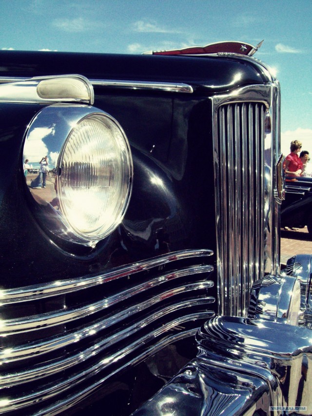 Выставка ретро автомобилей