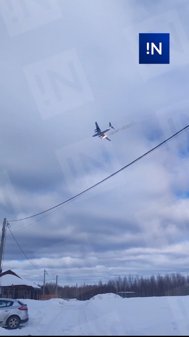 Самолет с горящим двигателем попытался совершить посадку на аэродроме в Ивановской области