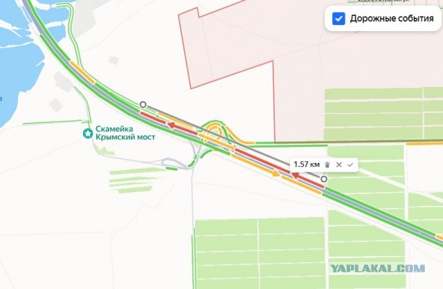 Очередь на Крымском мосту растянулась на 10 километров — туристы часами стоят в пробке