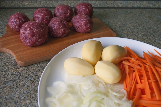 Плов с картошкой или с фрикадельками