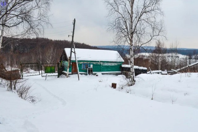 Здесь хранился основной запас топлива для подлодок и кораблей бывшей Советско-Гаванской ВМБ