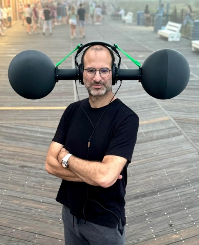 Оригинальные наушники от основателя DistroKid