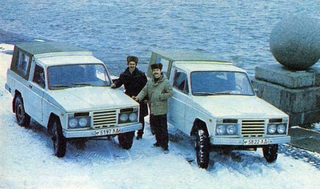 Фотохроника "загнивающего совка". Часть 11. Советские автомобили