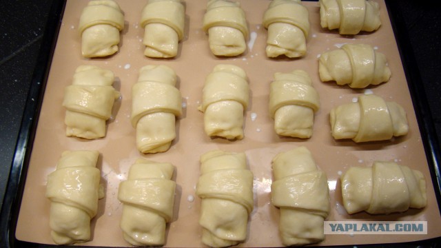 Слоёные булочки с заварным кремом