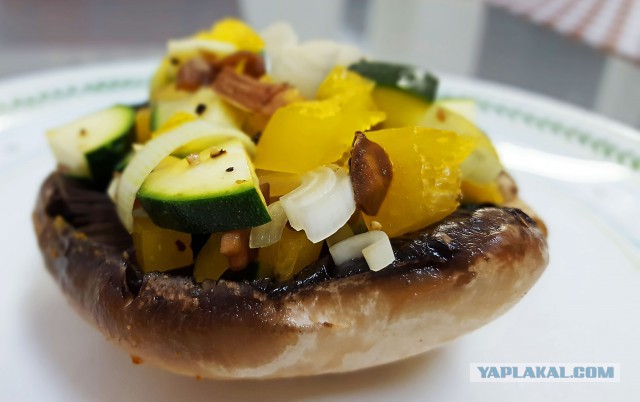 Фуршетный закусочный стол