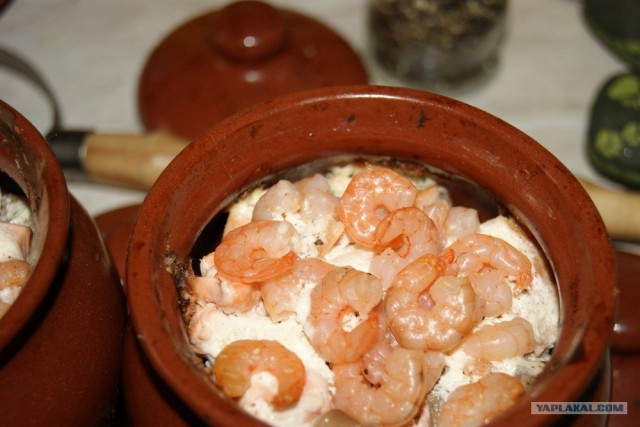 Лосось запеченный с грибами и креветками, В горшочках.. Очень вкусно и не сложно