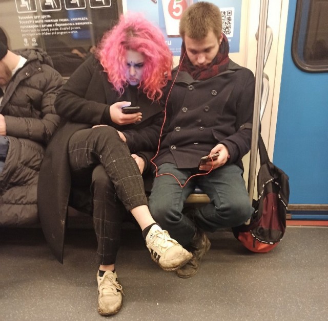 Экстремальные модники из нашего метро