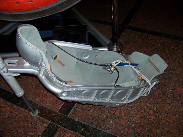 Он сказал поехали, он взмахнул рукой