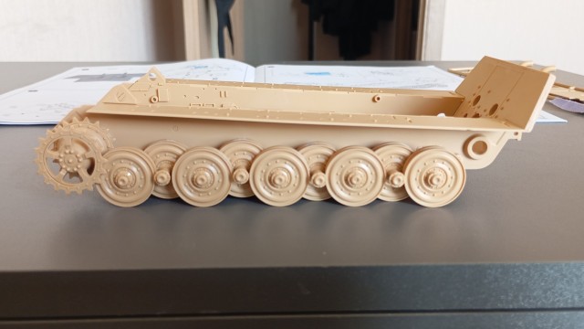 Модель king tiger 1/35 (часть вторая)