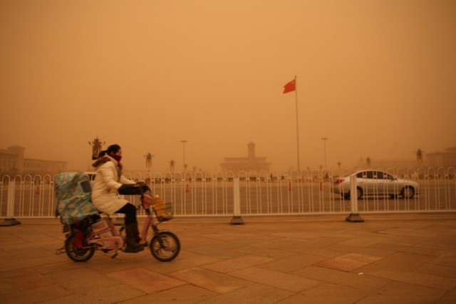 Песчаная буря в Китае