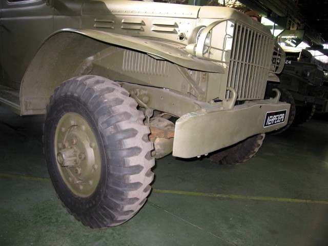 Выставка военных автомобилей. ПО "Ленрезерв", СПб.