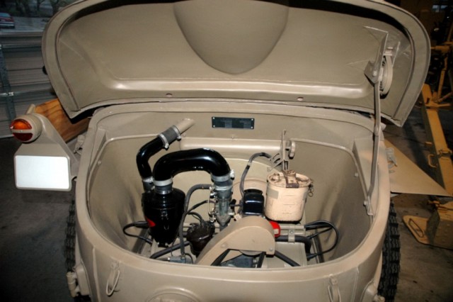 Жук-плавунец: тест-драйв Volkswagen Type 166 Schwimmwagen