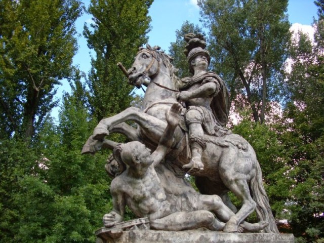 Исторические тёрки продолжаются. За Польшу вписалась Украина.