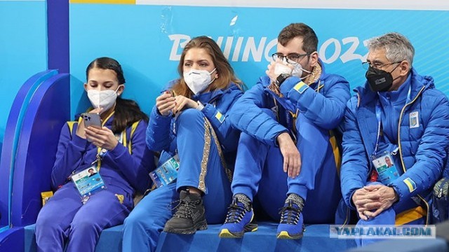 Украинские фигуристы демонстративно проигнорировали прокат Валиевой на Олимпиаде.