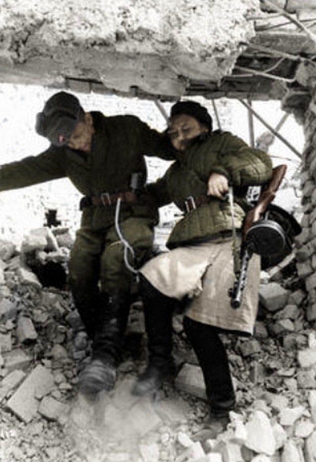 Фотографии связанных с историей Красной и Советской Армии.